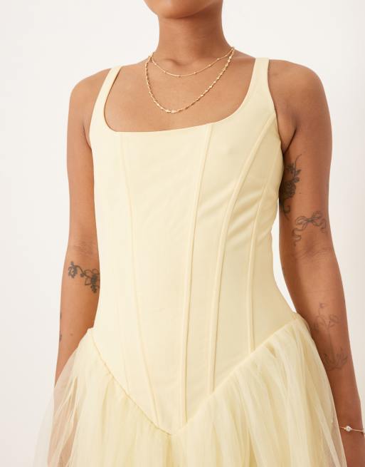 Lace & Beads Petite - Citrongul korset-maxikjole med sænket talje, 3 af 4