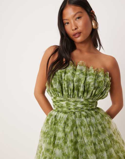 Lace & Beads Petite – Olivgrön, blommig, strukturerad miniklänning med bandeau-ringning, 2 av 4
