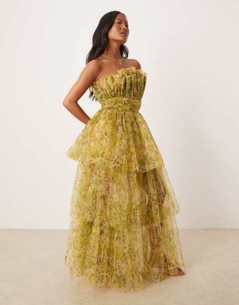 Lace & Beads Petite - Robe longue bandeau en tulle à fleurs avec ourlet asymétrique - Jaune - view 1