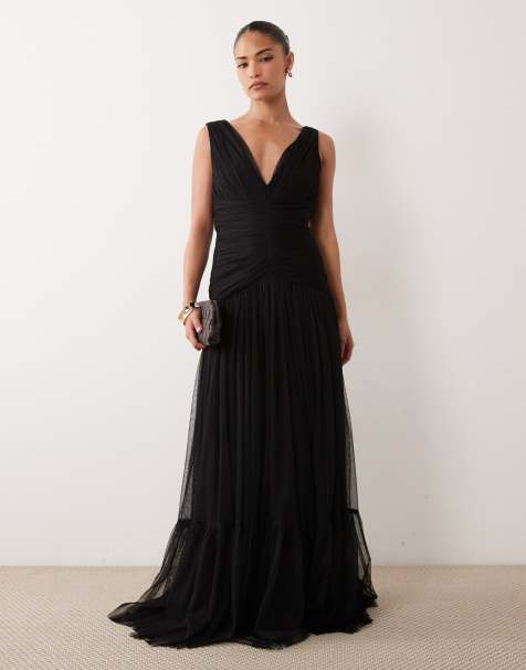 Lace & Beads Petite - Robe longue de demoiselle d'honneur sans manches en tulle avec taille basse et ourlet volanté - Noir - view 1