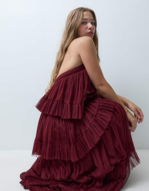 Lace & Beads Petite robe longue en tulle à col halter et à volants bordeaux, 2 de 5
