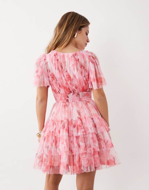 Lace & Beads Petite – Rosablommig miniklänning med v-ringning och volangkjol, 4 av 4