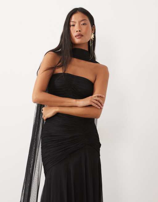 Lace & Beads Petite stropløs maxikjole i tyl med rynkedetaljer og tørklædedetalje i sort, 2 af 4