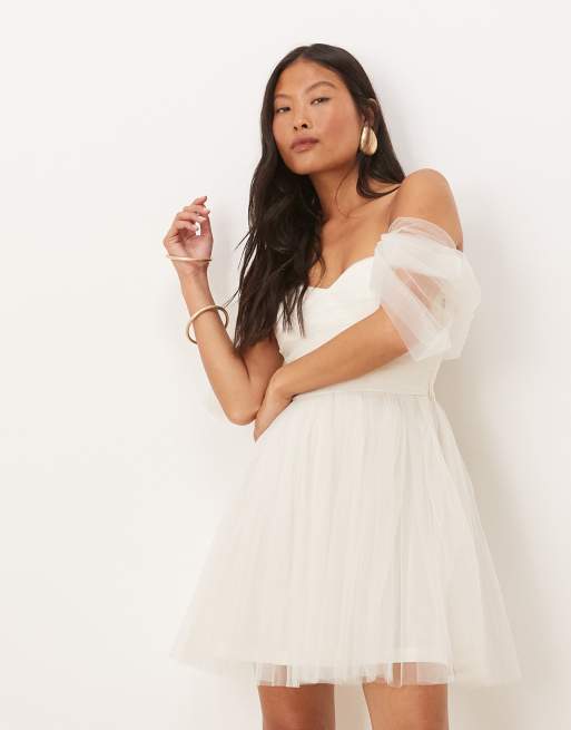 Lace & Beads Petite – Sukienka tiulowa mini z odkrytymi ramionami w kolorze kości słoniowej