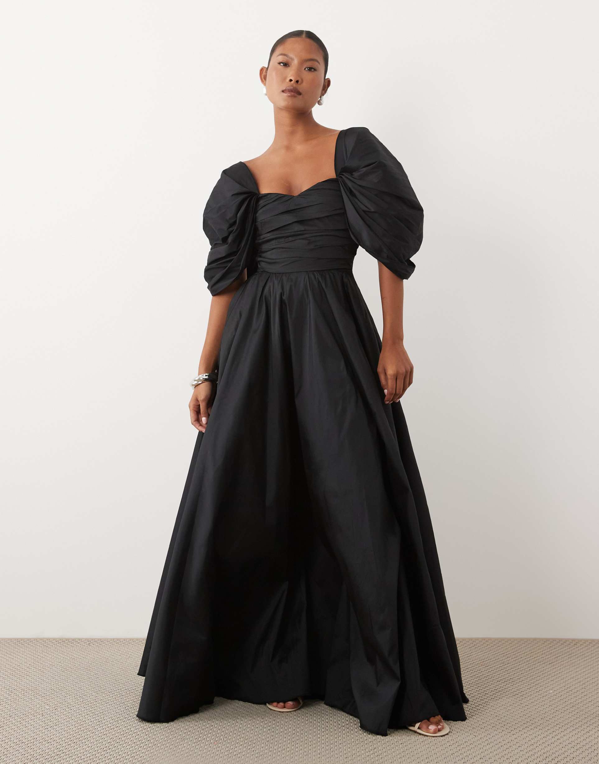 lace & beads petite taffeta puff sleeve sweetheart neck gown in black