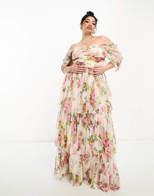 Lace & Beads Plus – Asymetryczna sukienka maxi z odsłoniętymi ramionami w żywy kwiatowy wzór – tylko w ASOS