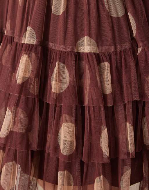 Lace & Beads Plus – Brun, panelsydd miniklänning i tyll med v-ringning, volang och prickigt mönster, 4 av 4