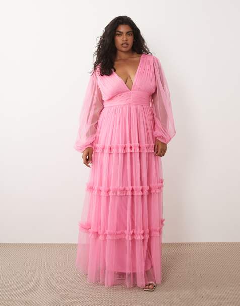 Lace & Beads Plus - Diepuitgesneden maxi jurk van tule met ruches en stroken in roze - view 1