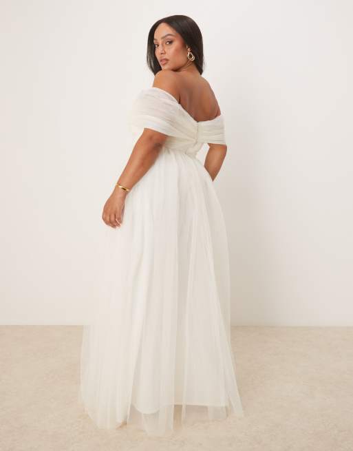 Lace & Beads Plus - Elfenbensfarvet maxikjole i tyl med offshoulder og sløjfe, 3 af 4