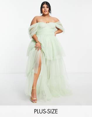 Lace & Beads Plus Exclusive – Szałwiowozielona warstwowa tiulowa sukienka maxi z odsłoniętymi ramionami