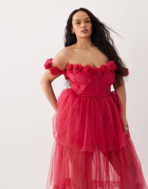 Lace & Beads Plus – Hallonröd maxiklänning i tyll med bardotringning, blomdetalj och korsett, 3 av 4