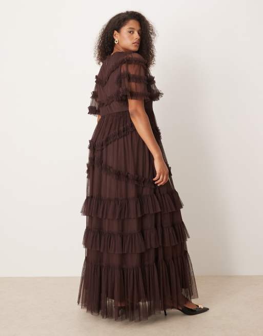 Lace & Beads Plus - Hoogsluitende maxi-jurk van tule met korte mouwen in chocoladebruin, 3 van 4
