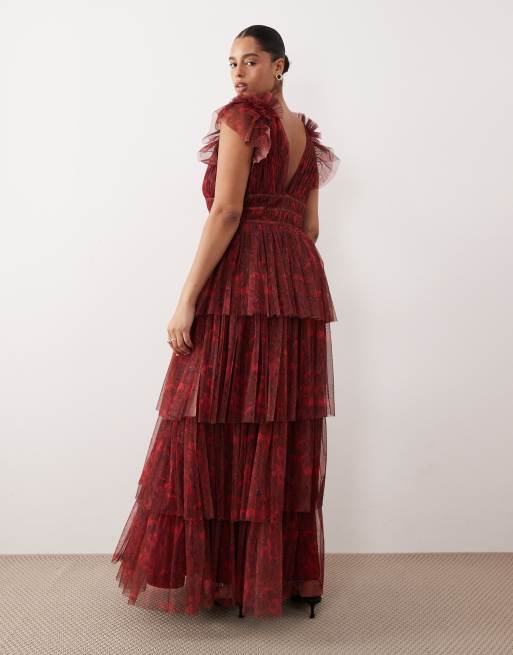 Lace & Beads Plus - Lagdelt rød maxikjole i tyl med flagrende ærmer og dyb udskæring samt blomstermønster, 4 af 4