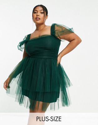 Lace & Beads Plus off shoulder tiered structured mini dress in emerald green