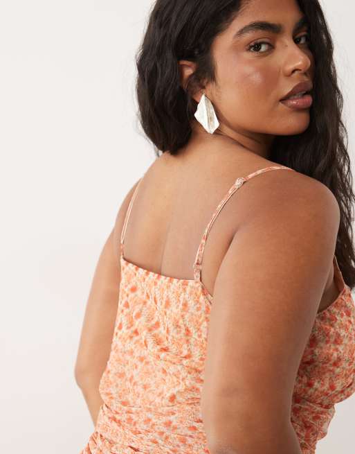 Lace & Beads Plus - Orange maxikjole med rynker og asymmetrisk overdel samt småblomstret print og camistropper, 2 af 4