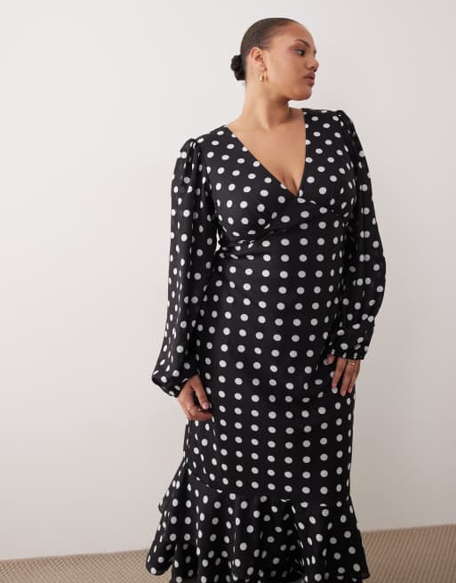 Lace & Beads Plus plunge neck balloon sleeve tiered ruffle hem maxi dress in mono polka dot, 3 of 4