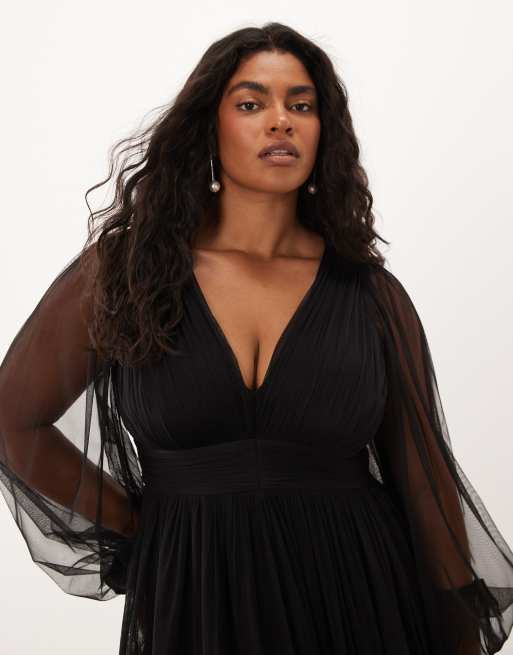Lace & Beads Plus robe longue en tulle à manches transparentes, décolleté plongeant et volants, noire, 4 de 4