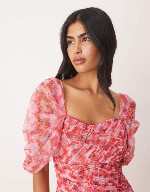 Lace & Beads - Rød og lyserød maxikjole i tyl med offshoulder og asymmetrisk sømkant samt blomstermønster, 3 af 4