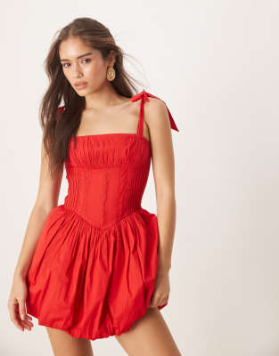 Lace & Beads - Robe courte en coton avec ourlet tombant - Rouge cerise