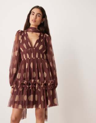 Robe courte en tulle à pois avec encolure foulard - Marron rosé-Brown 40
