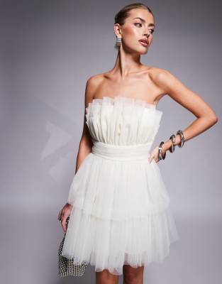 Lace & Beads - Robe courte structurée à volants - Ivoire-Blanc