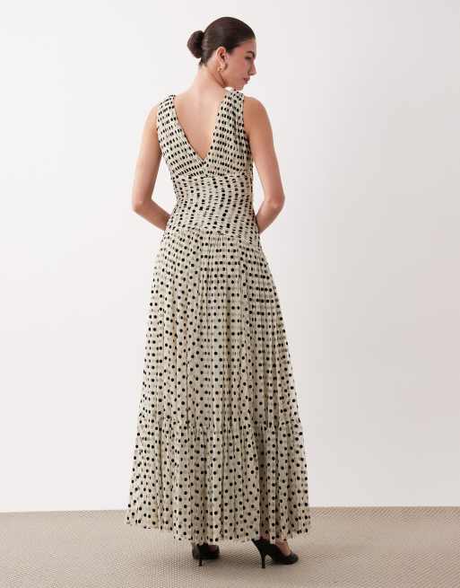 Lace & Beads - Robe longue en tulle à pois avec col V et taille froncée - Crème et noir, 4 de 4