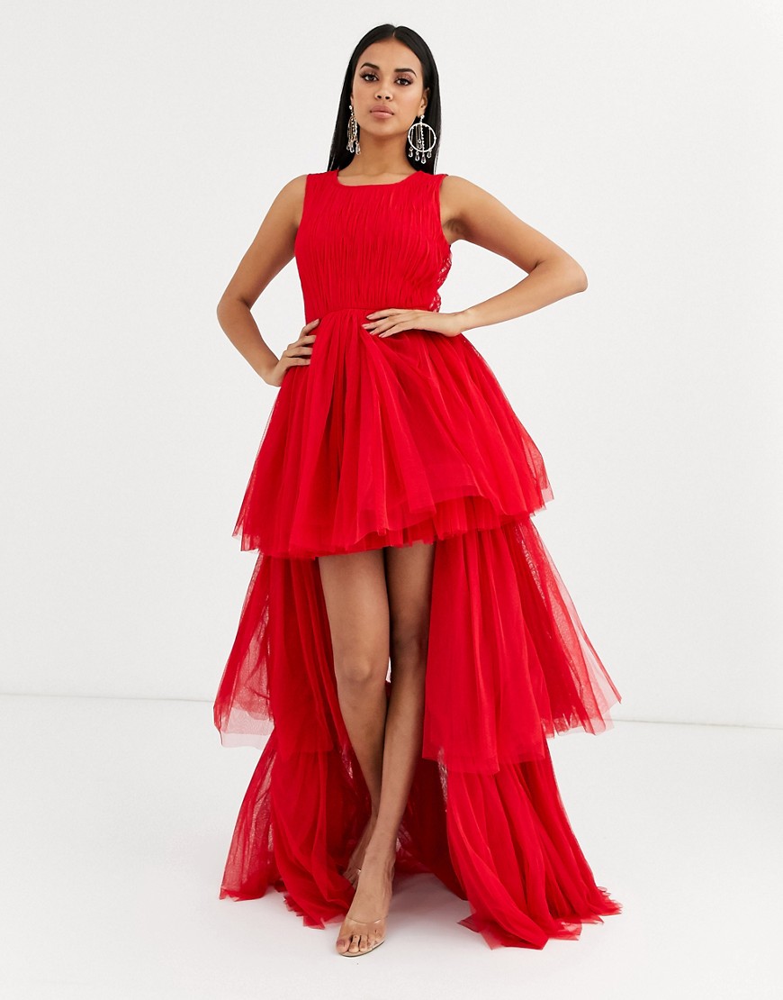 Lace & Beads – Röd maxiklänning i tyll med flera lager