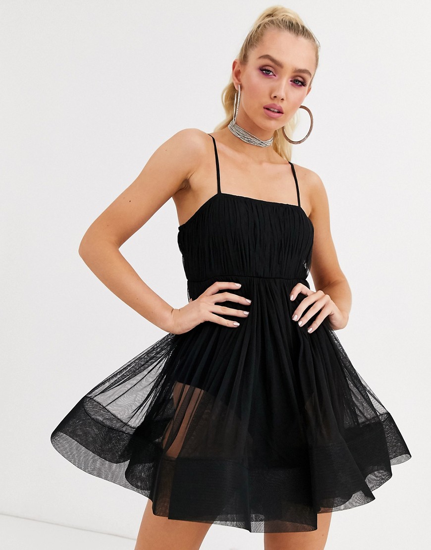 Lace & Beads – Svart, kort babydoll-klänning i skirt material