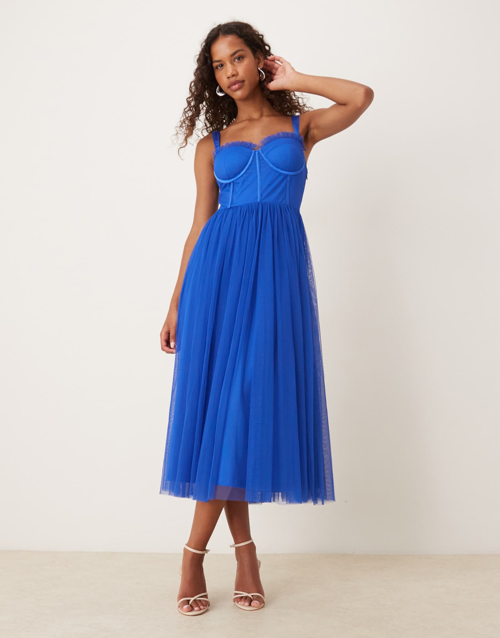 Платье миди из тюля с корсетом из кружева и бисера кобальтового цвета