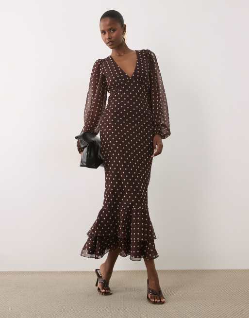 asos long sleeve dress DESIGN maxi T-shirt in blue stripe Line Wedding Dress Featuring a Cropped Top + Sheer Long Sleeves! ASOS DESIGN printed off the