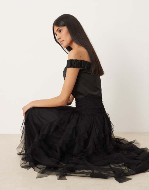 Lace & Beads - Vestito lungo nero con scollo alla Bardot, fondo sceso e volant, 2 di 4