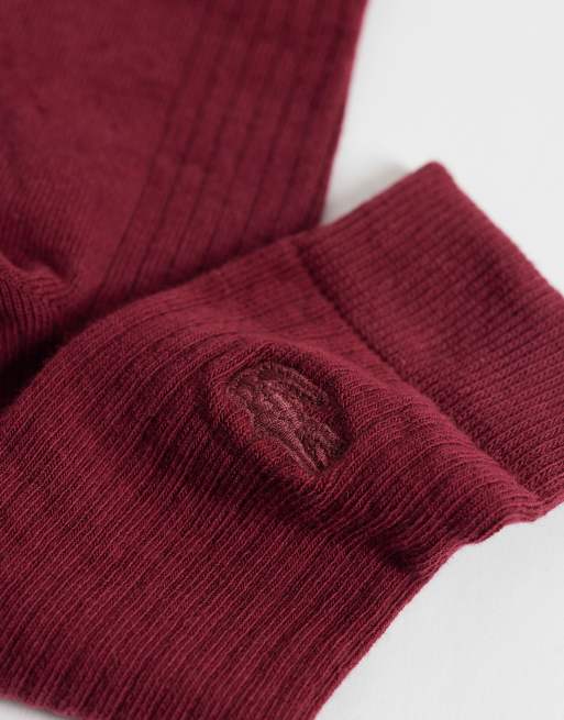 Lacoste 2 pack crest accent socks in white and burgundy, 2 of 3