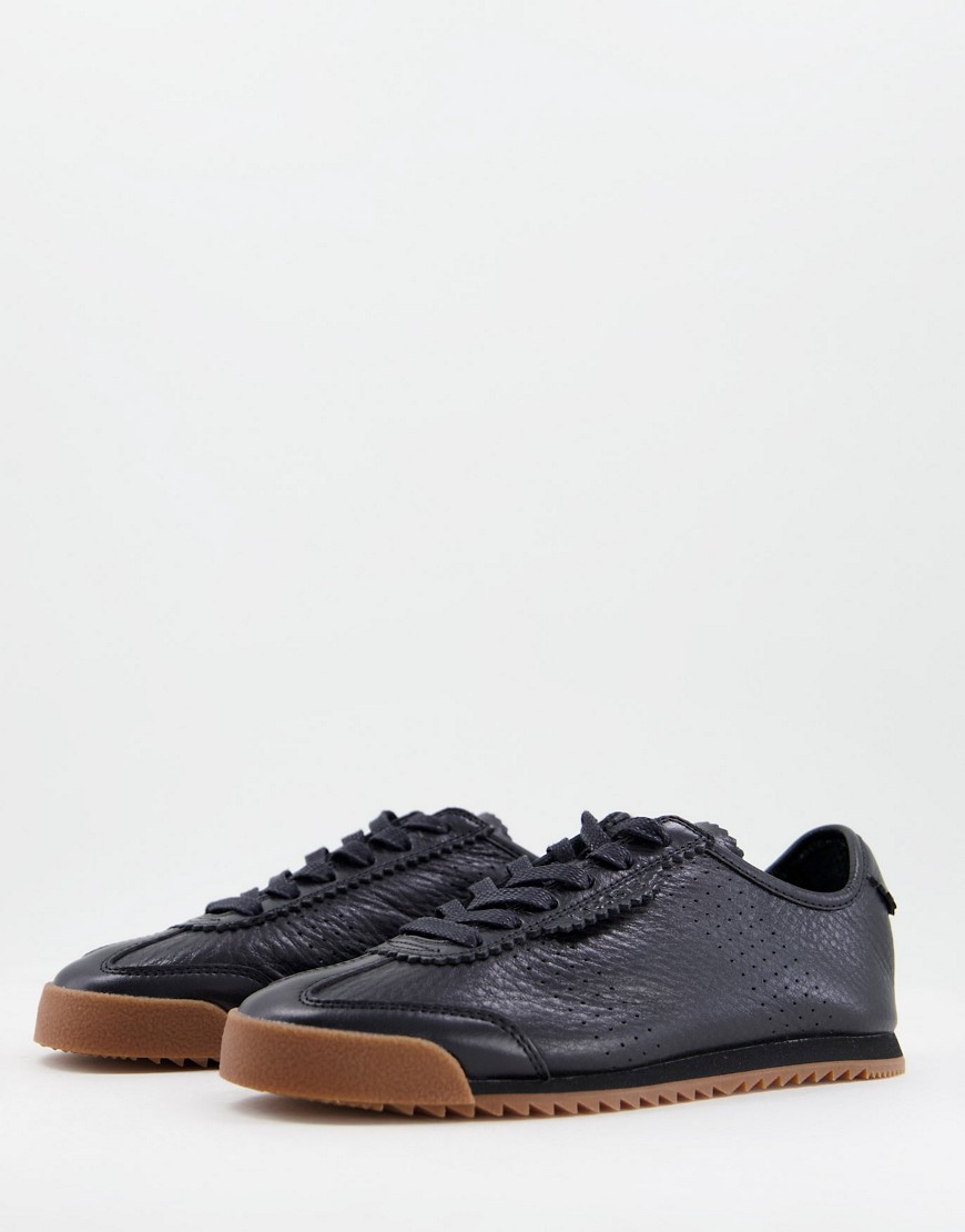 Lacoste ascenta lace up sneakers in black