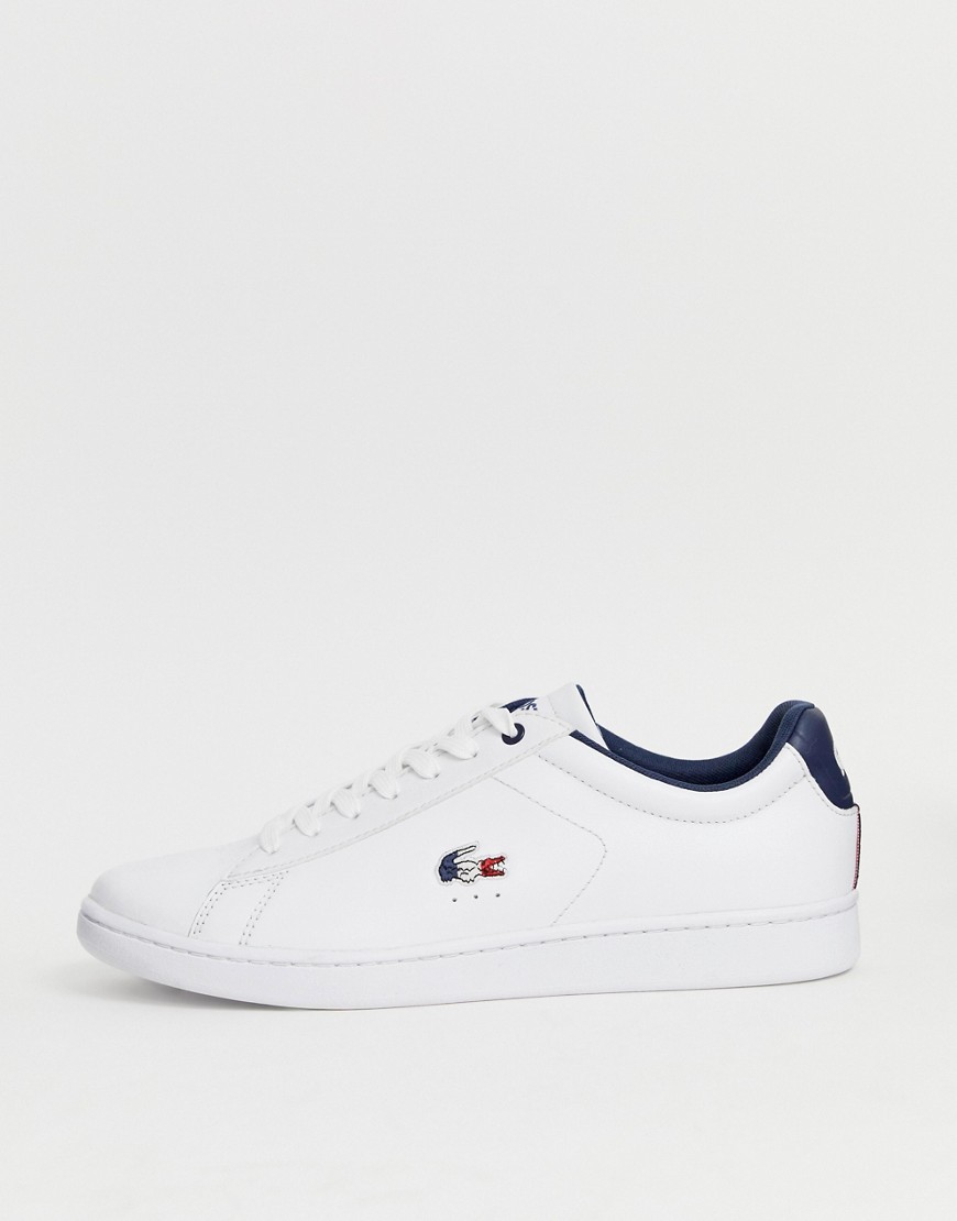 Lacoste - Carnaby Evo - Sneakers bianche con coccodrillo tricolore-Bianco