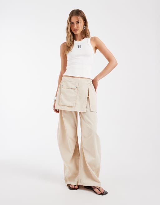 Lacoste central logo ribbed vest top in white, 2 of 4