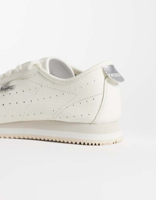 Lacoste Club-Low Sneaker mit Punktdetail und Gummisohle in Cremeweiß, 2 von 5