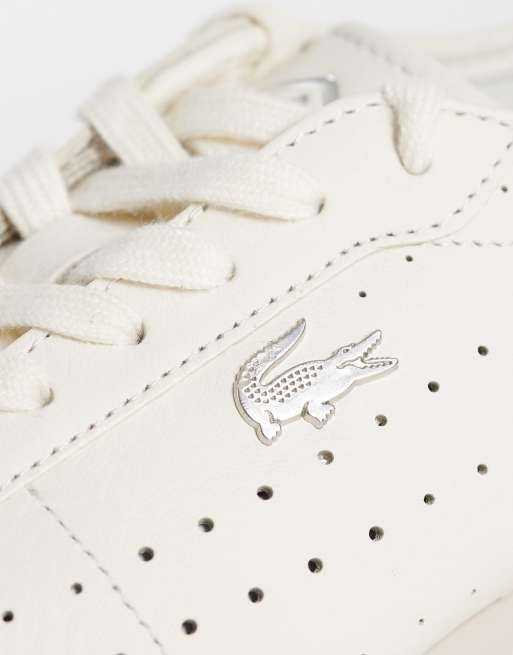 Lacoste club-low spot detail gumsole trainer in cream, 4 of 5