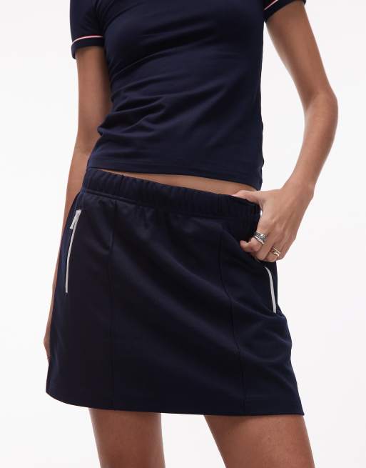 Lacoste co-ord sports skirt with zip detail in navy, 5 of 5