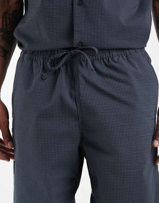 Lacoste co-ord woven seesucker shorts in black, 3 of 5