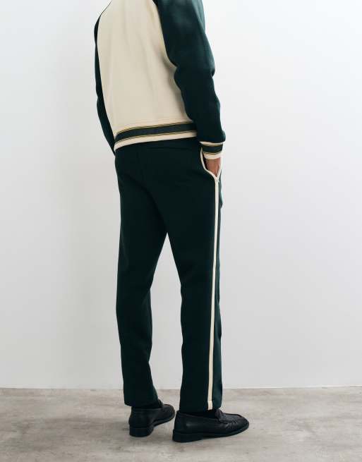 Lacoste contrast stripe co-ord sweatpants in dark green, 4 of 5