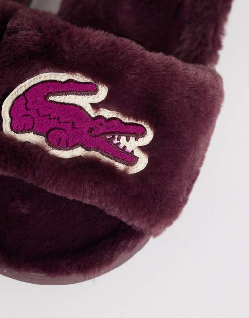 Lacoste crocodile logo slide fleece slippers in burgundy and pink, 3 of 4