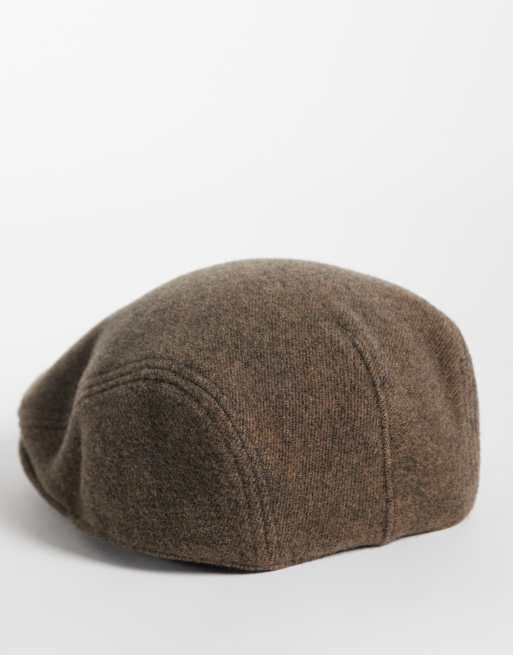 Lacoste essential flat cap in tan , 2 of 3