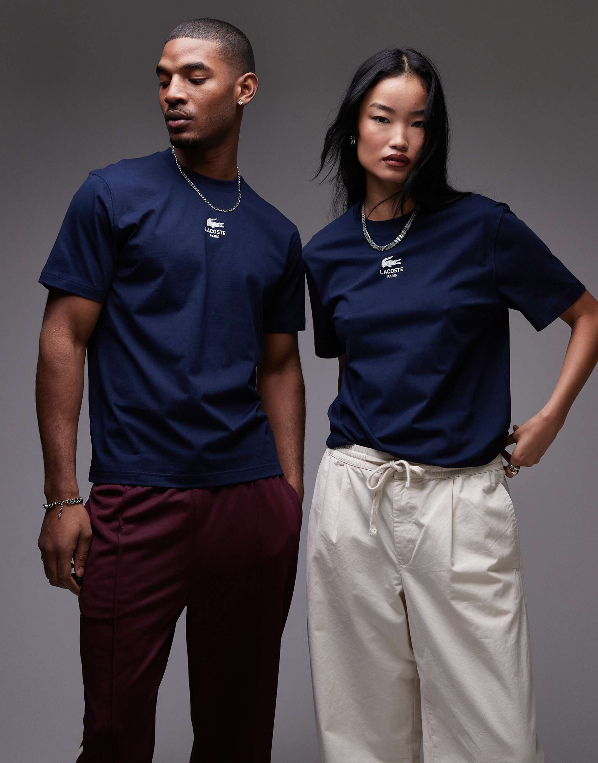 lacoste front logo t-shirt in navy