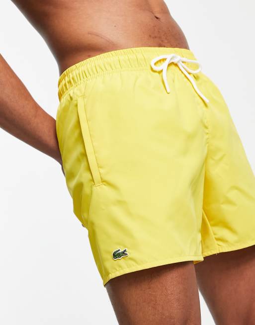Lacoste - Gule, ensfarvede badeshorts med logo, 3 af 4