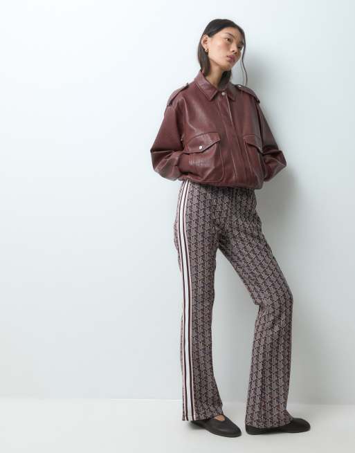 Lacoste jaquard monogram co-ord sweatpants in burgundy , 2 of 5