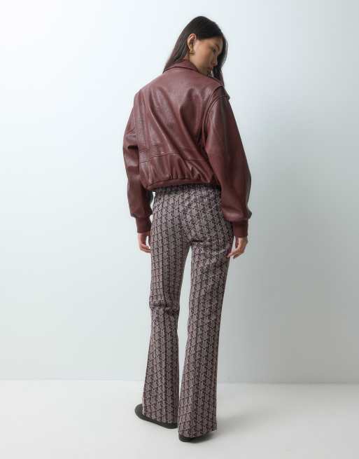 Lacoste jaquard monogram co-ord sweatpants in burgundy , 4 of 5