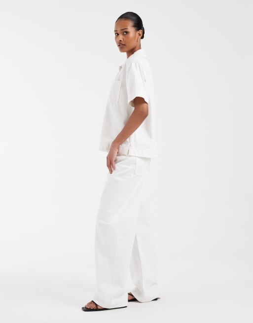 Lacoste – Jeans in Ecru mit geradem Schnitt und Paperbag-Bund, Kombiteil, 2 von 5