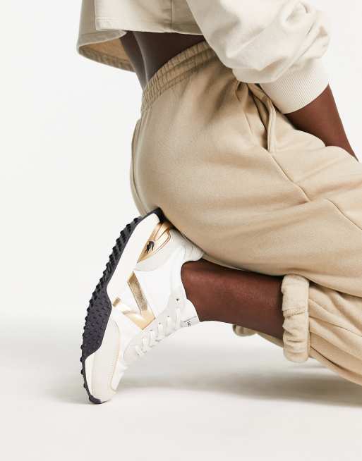 Lacoste – L-Spin Deluxe – Lauf-Sneaker aus weißem Leder mit goldenen Details , 4 von 4