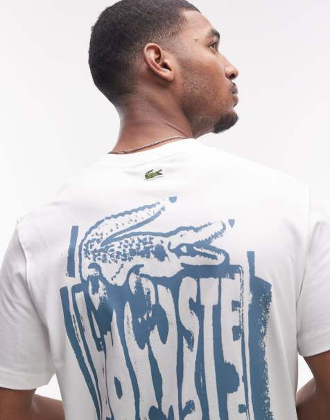 Lacoste – Lässig geschnittenes T-Shirt in Weiß mit Grafikprint auf Brust und Rücken - view 1
