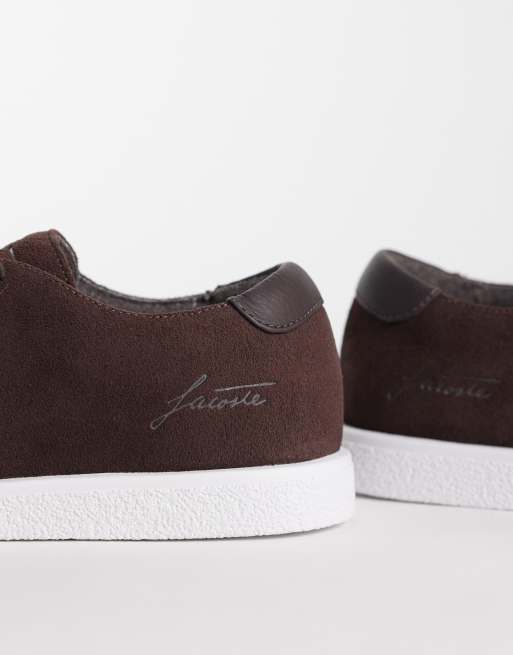 Lacoste linecourt suede trainer in white and dark brown, 2 of 5